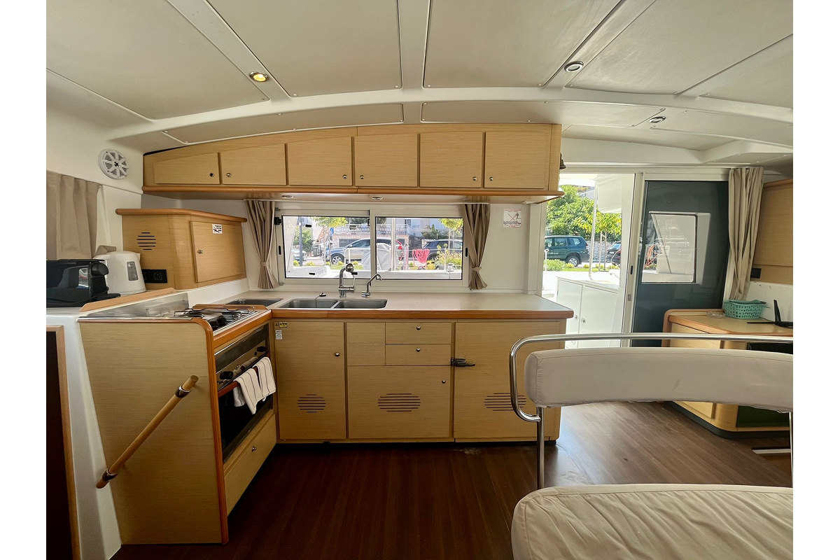 Lagoon 440 - 4 + 1 cab. - Celia - 2009. - d