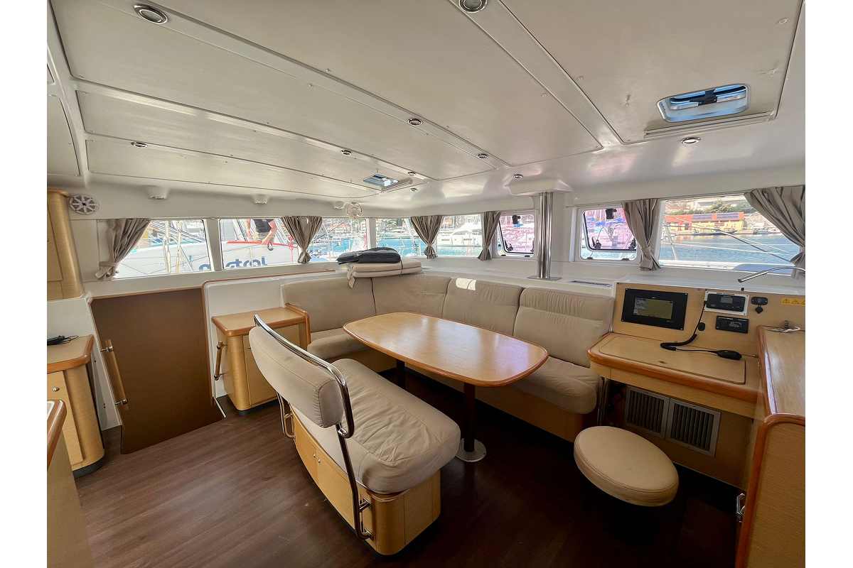 Lagoon 440 - 4 + 1 cab. - Celia - 2009. - e