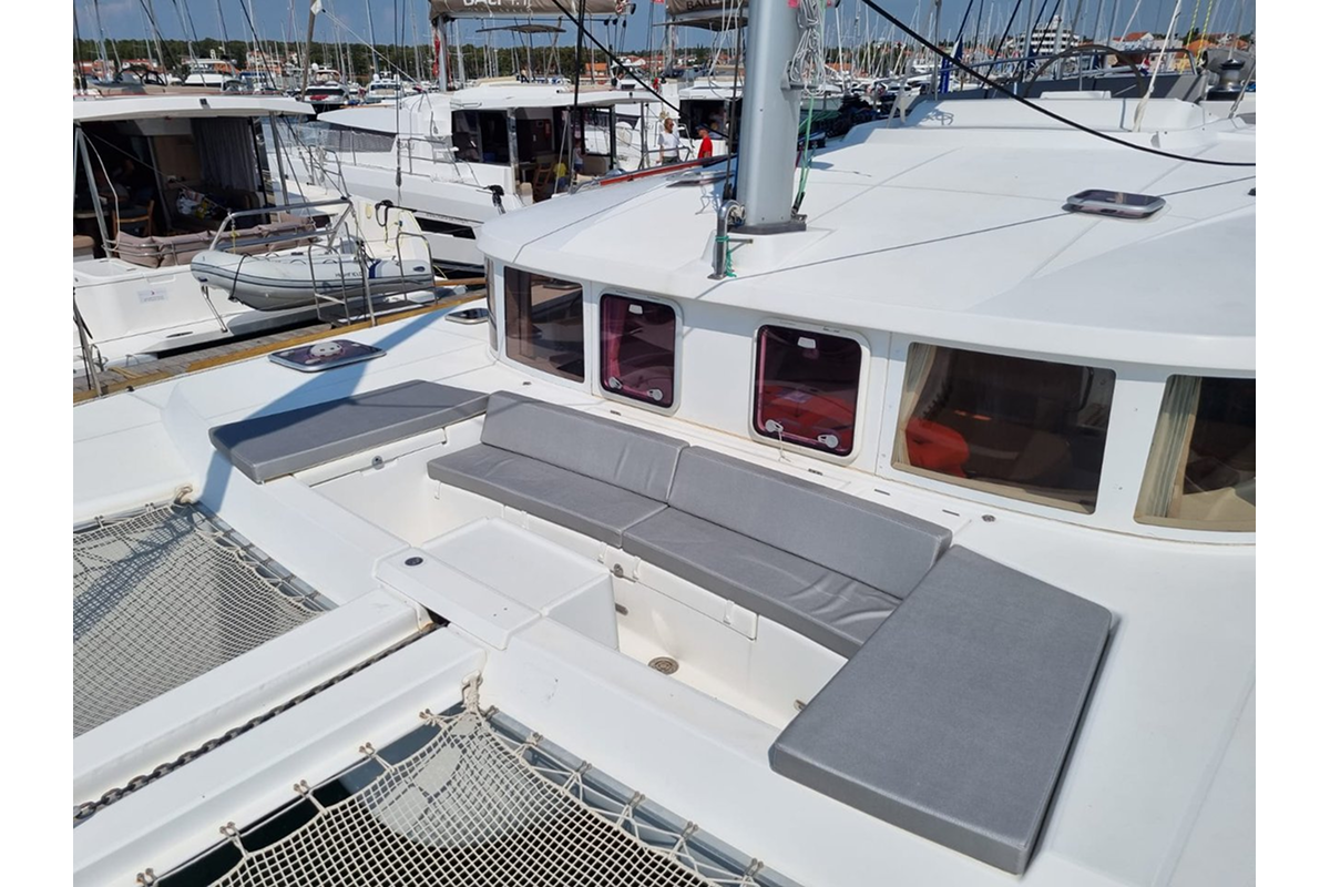Lagoon 440 - 4 + 1 cab. - Celia - 2009. - k