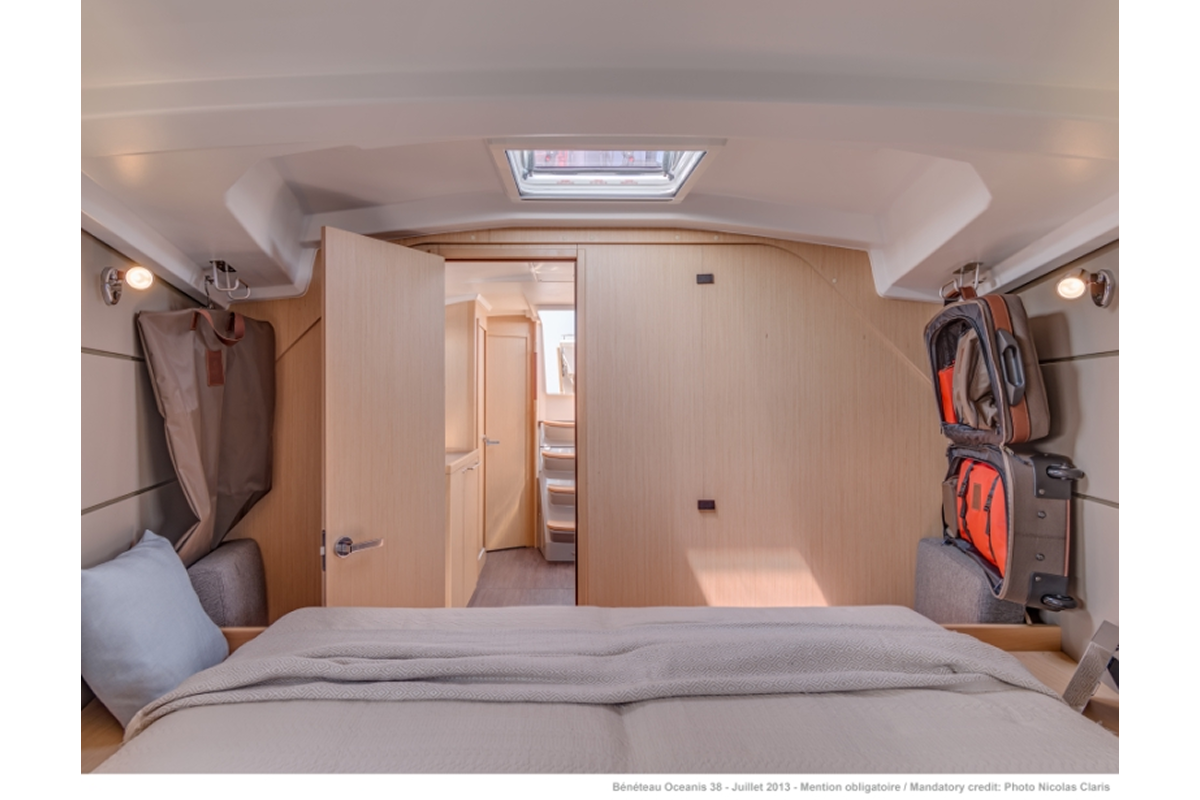 Oceanis 38 (2015) Martine - f