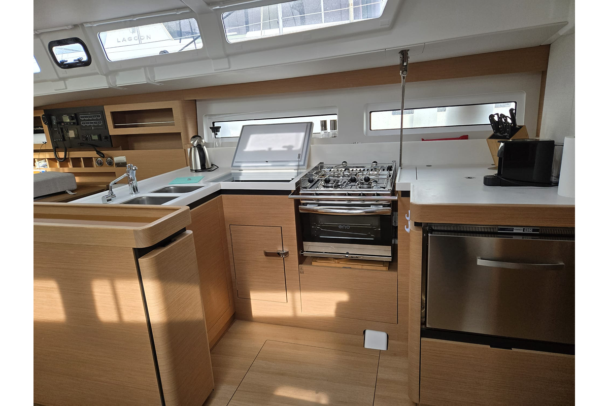 Sun Odyssey 490 - Sofiya - 2024. - c